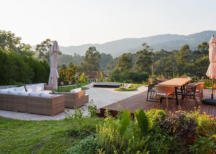 Casa Por Do Sol Overlooking Lima * Salamonde